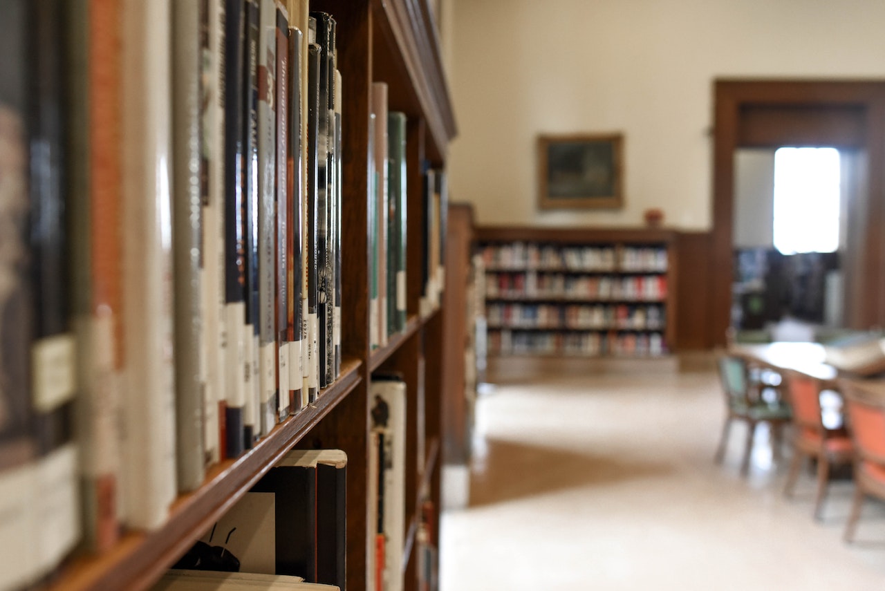 Library image with books on shelf